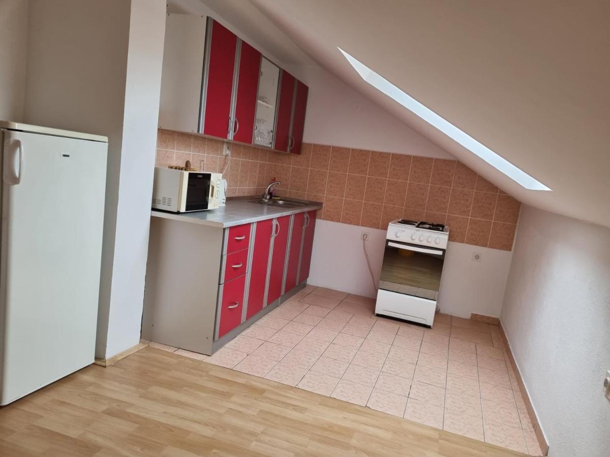 Apartmani Slavica ビオグラード・ナ・モル エクステリア 写真